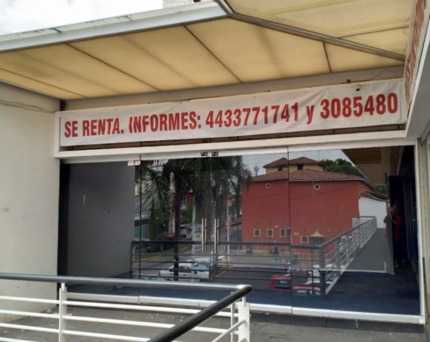 local en renta, plaza comercial adaptado para GYM